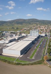 Außenansicht des NOVOMATIC Headquater-Gebäudes in Gumpoldskirchen